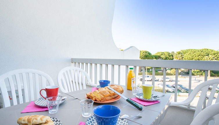 Foto 1 - Apartment mit 1 Schlafzimmer in Le Grau-du-Roi mit terrasse und blick aufs meer