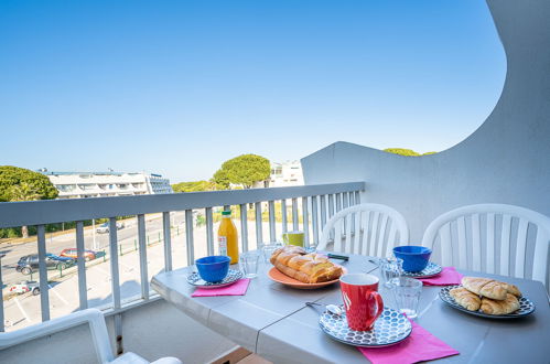 Photo 15 - 1 bedroom Apartment in Le Grau-du-Roi with terrace and sea view