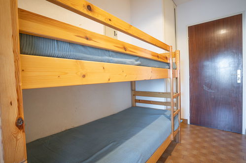 Foto 11 - Appartamento con 1 camera da letto a Le Grau-du-Roi con terrazza