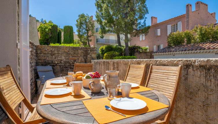 Photo 1 - Appartement de 2 chambres à Saint-Cyr-sur-Mer avec terrasse