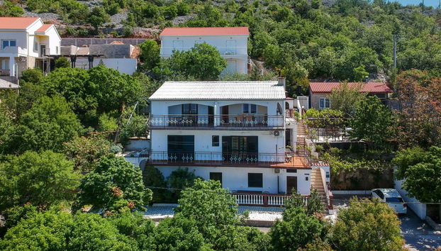 Apartment mit 2 Schlafzimmern in Senj mit garten und terrasse - Foto 2