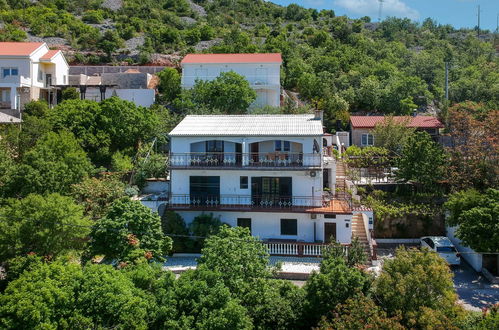 Foto 1 - Appartamento con 1 camera da letto a Senj con giardino e vista mare