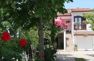 Photo 2 - Appartement de 3 chambres à Labin avec jardin et terrasse