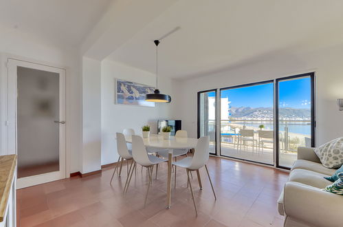 Foto 9 - Apartamento de 3 quartos em Roses com terraço e vistas do mar