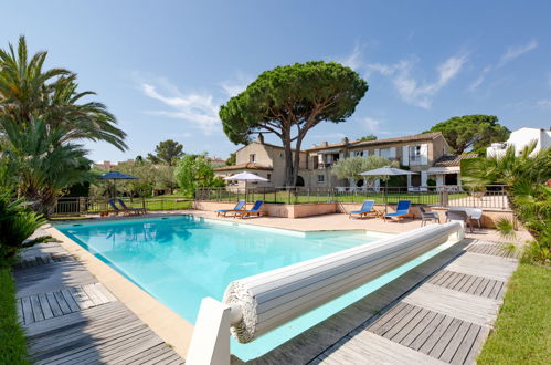 Photo 20 - Appartement de 1 chambre à Sainte-Maxime avec piscine et vues à la mer