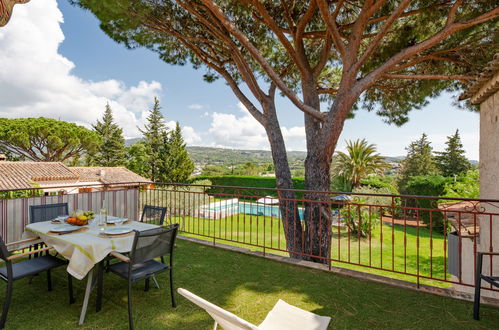 Photo 14 - Appartement de 2 chambres à Sainte-Maxime avec piscine et jardin