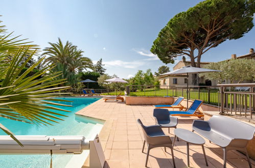 Foto 18 - Apartamento de 1 quarto em Sainte-Maxime com piscina e vistas do mar