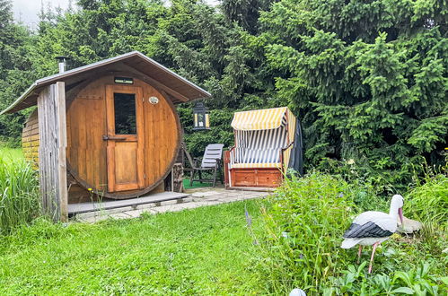 Photo 12 - Maison de 1 chambre à Neuhaus am Rennweg avec jardin et terrasse