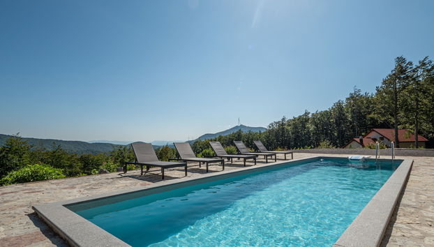 Haus mit 5 Schlafzimmern in Novi Vinodolski mit privater pool und garten - Foto 2