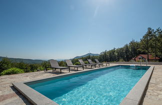 Photo 2 - Maison de 4 chambres à Novi Vinodolski avec piscine privée et vues à la mer