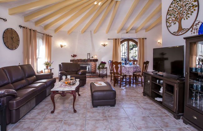 Casa de 4 quartos em Jávea com piscina privada e jardim - Foto 6