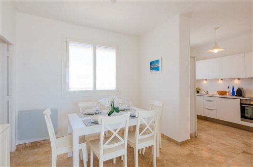 Foto 10 - Apartamento de 2 habitaciones en Sainte-Maxime con vistas al mar
