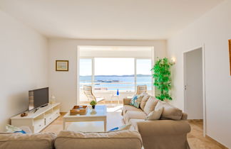 Foto 2 - Appartamento con 2 camere da letto a Sainte-Maxime con vista mare