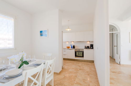 Foto 11 - Apartment mit 2 Schlafzimmern in Sainte-Maxime mit blick aufs meer