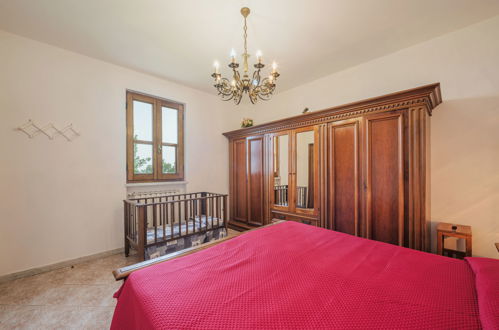 Foto 13 - Haus mit 2 Schlafzimmern in Montignoso mit garten und terrasse