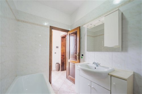 Foto 14 - Haus mit 2 Schlafzimmern in Montignoso mit garten und terrasse