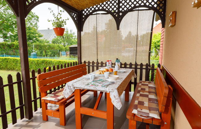 Casa de 3 quartos em Balatonkeresztúr com jardim e terraço - Foto 2
