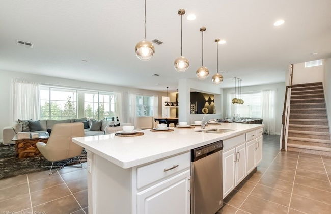 Solara Resort 9 Bedroom Resort Villa by RedAwning - Photo 30