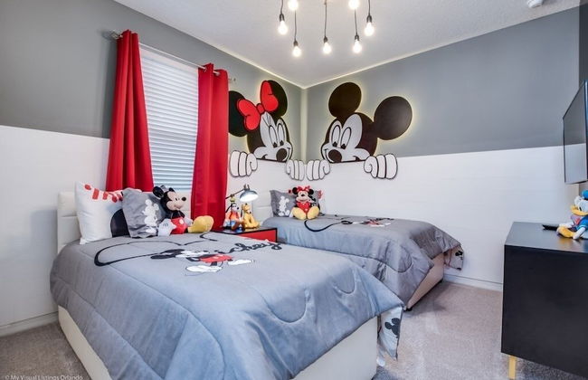 Solara Resort 9 Bedroom Resort Villa by RedAwning - Photo 19