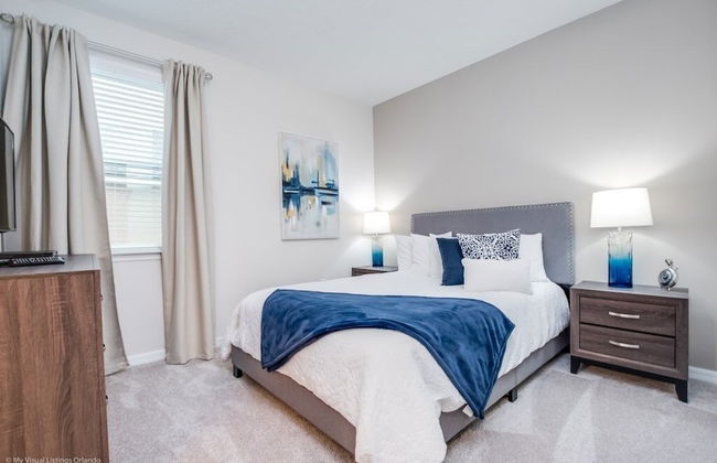 Solara Resort 9 Bedroom Resort Villa by RedAwning - Photo 18