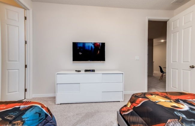 Solara Resort 9 Bedroom Resort Villa by RedAwning - Photo 13