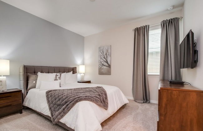 Solara Resort 9 Bedroom Resort Villa by RedAwning - Photo 17