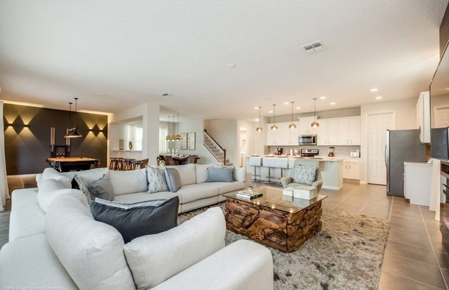 Solara Resort 9 Bedroom Resort Villa by RedAwning - Photo 31