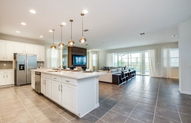 Solara Resort 9 Bedroom Resort Villa by RedAwning - Photo 27