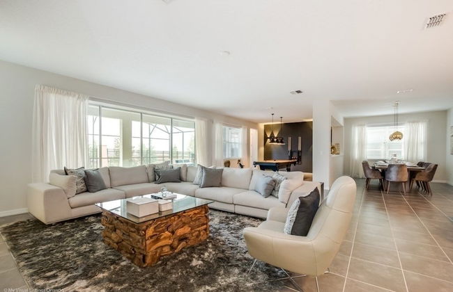 Solara Resort 9 Bedroom Resort Villa by RedAwning - Photo 33