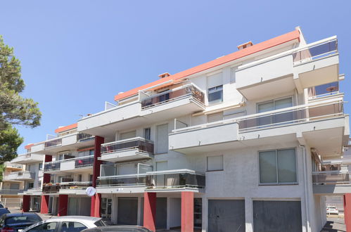 Photo 15 - Apartment in Saint-Cyprien with sea view