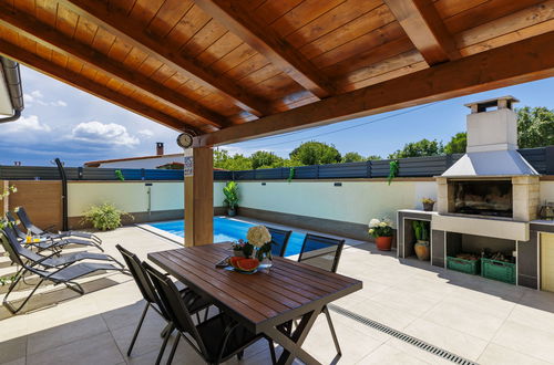 Photo 24 - Maison de 2 chambres à Fažana avec piscine privée et jardin