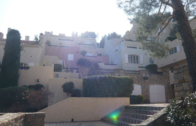 2 bedroom Apartment in Saint-Cyr-sur-Mer with terrace - Photo 15