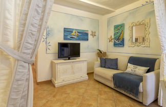 Photo 3 - Appartement de 2 chambres à Golfo Aranci avec jardin et vues à la mer