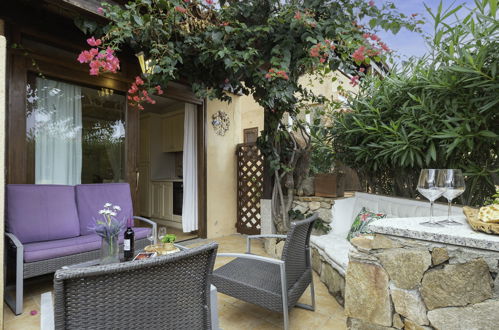 Photo 2 - 2 bedroom Apartment in Golfo Aranci with garden and terrace