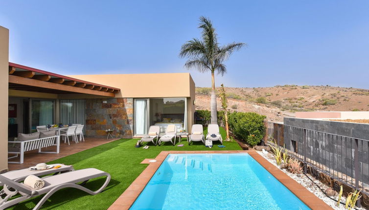 Photo 1 - Maison de 3 chambres à San Bartolomé de Tirajana avec piscine privée et vues à la mer