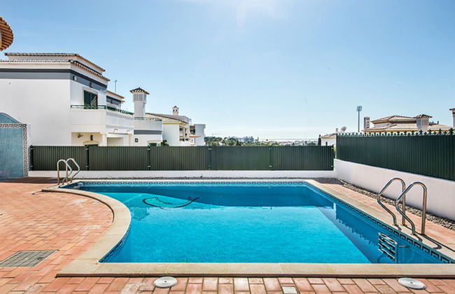 Casa de 4 quartos em Albufeira com piscina privada e jardim - Foto 35