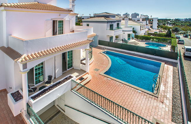 Casa de 4 quartos em Albufeira com piscina privada e jardim - Foto 29