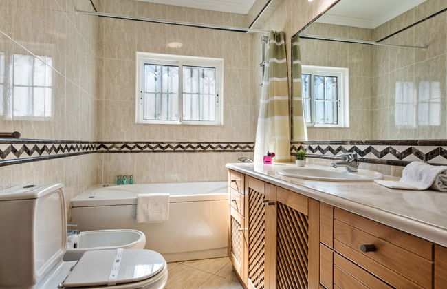Casa de 4 quartos em Albufeira com piscina privada e jardim - Foto 19