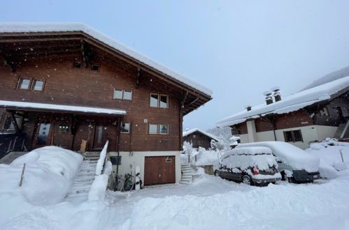 Foto 6 - Appartamento con 4 camere da letto a Lenk con giardino