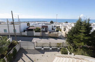 Foto 2 - Apartamento de 3 habitaciones en Morciano di Leuca con jardín y vistas al mar