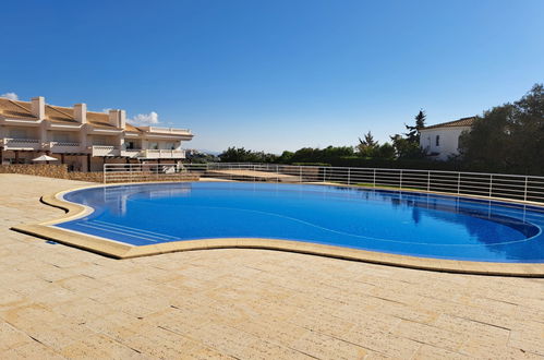 Foto 35 - Casa de 2 habitaciones en Albufeira con piscina y jardín