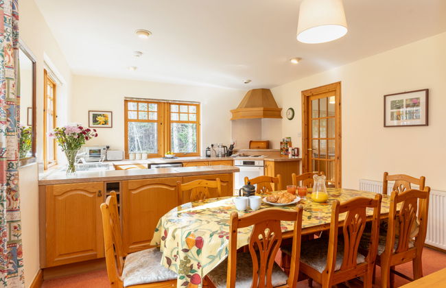 4 bedroom House in Nethy Bridge with garden - Photo 11