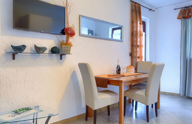 Apartamento de 2 quartos em Poreč com jardim e terraço - Foto 13
