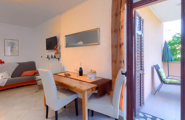 Apartamento de 2 quartos em Poreč com jardim e terraço - Foto 8