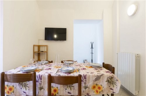 Foto 14 - Appartamento con 1 camera da letto a Finale Ligure con giardino e vista mare