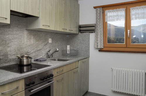 Photo 2 - 1 bedroom Apartment in Davos with terrace and mountain view