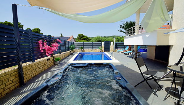 Apartment mit 2 Schlafzimmern in Stari Grad mit privater pool und terrasse - Foto 2