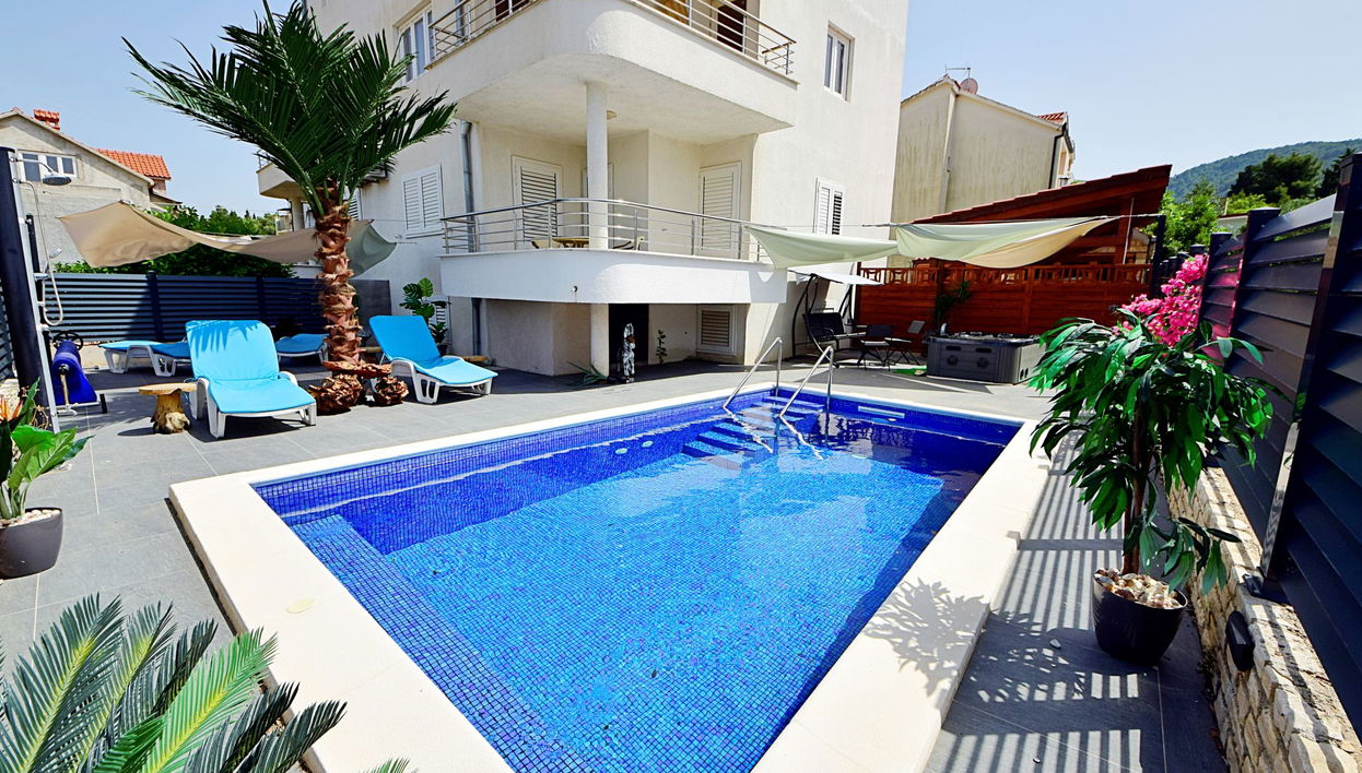 Apartment mit 2 Schlafzimmern in Stari Grad mit privater pool und terrasse - Foto 1
