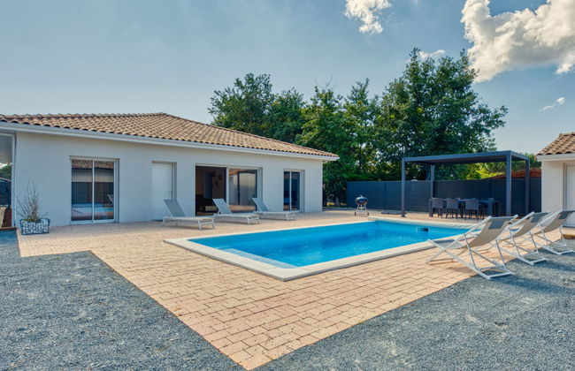 Casa de 5 quartos em Vendays-Montalivet com piscina privada e jardim - Foto 1
