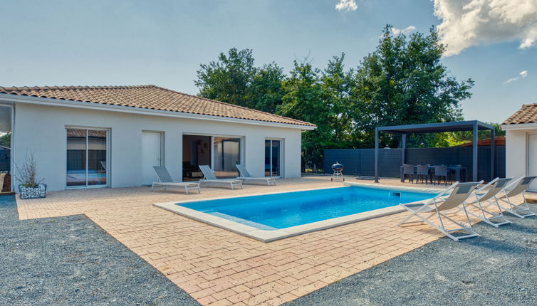 Foto 1 - Casa con 4 camere da letto a Vendays-Montalivet con piscina privata e giardino